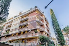 Three-bedroom Apartment of 171m² in Via Gaetano Fuggetta