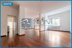 Four-bedroom Apartment of 242m² in Via Ronciglione