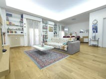 Two-bedroom Apartment of 110m² in Via Vittorio Fiorini