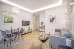 Two-bedroom Apartment of 85m² in Viale Di Valle Aurelia