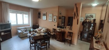 Two-bedroom Apartment of 110m² in Via Simone Mosca