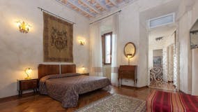 Multi-bedroom Apartment of 270m² in Piazza Del Gesu'