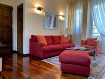 Two-bedroom Apartment of 100m² in Via Monte Cervino 5