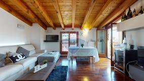 Two-bedroom Apartment of 83m² in Via Asiago