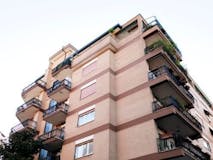 Two-bedroom Apartment of 96m² in Via Policarpo Petrocchi