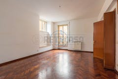 Three-bedroom Apartment of 160m² in Via della Trinità dei Pellegrini 