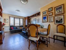 Two-bedroom Apartment of 90m² in Via Enzo Benedetto
