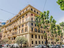 Two-bedroom Apartment of 120m² in Via Domenico Cimarosa