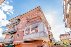 Two-bedroom Apartment of 80m² in Via Benedetto Torti