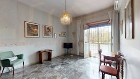 Two-bedroom Apartment of 100m² in Via Feronia