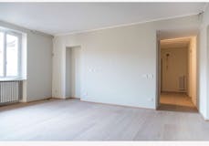 Two-bedroom Apartment of 90m² in Via Piermarini