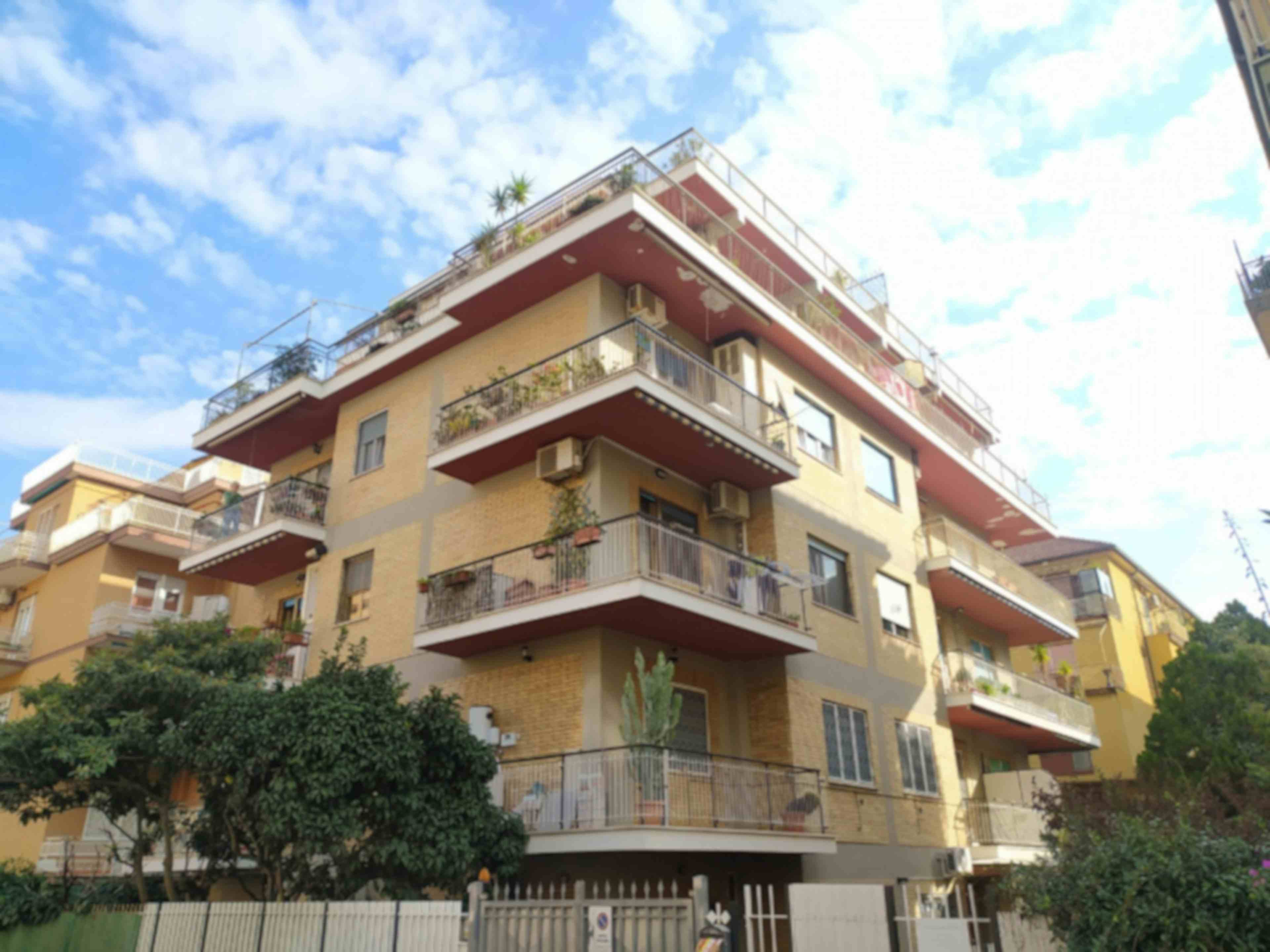 Two-bedroom Apartment of 128m² in Via Capo Palinuro