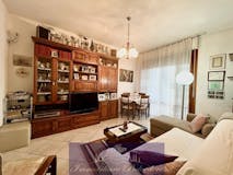 Three-bedroom Apartment of 80m² in Via Giovanni Pacini