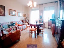 Two-bedroom Apartment of 80m² in Via Ciseri