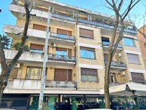 Two-bedroom Apartment of 100m² in Via Pompeo Magno