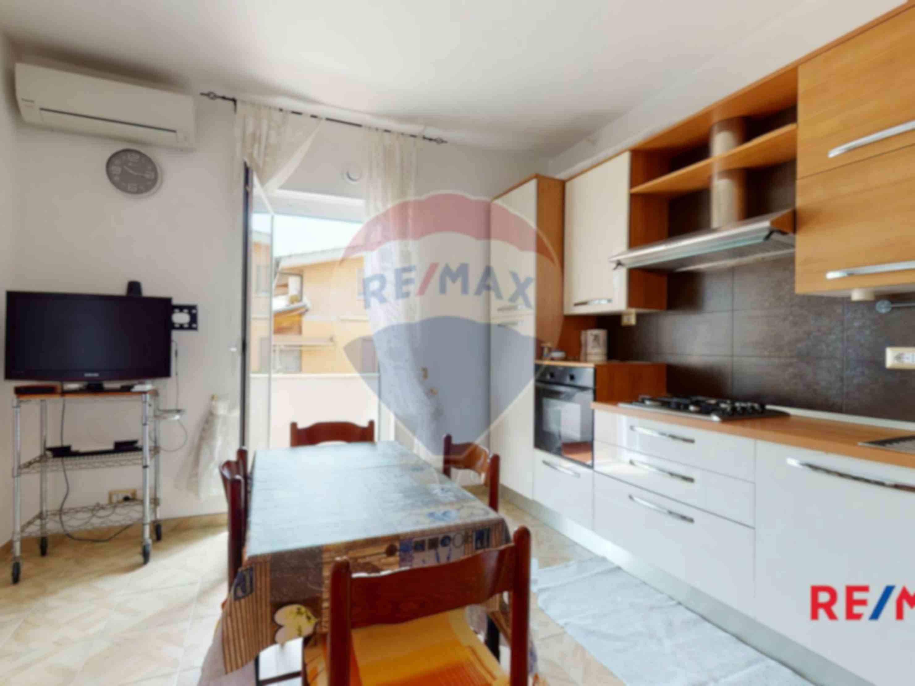 Two-bedroom Apartment of 80m² in Via Bernardo Minozzi