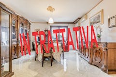 Four-bedroom Apartment of 130m² in Via Raffaele Ciasca 55