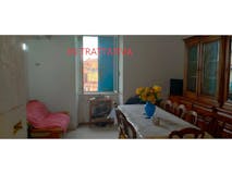 Two-bedroom Apartment of 76m² in Via S. Gimignano