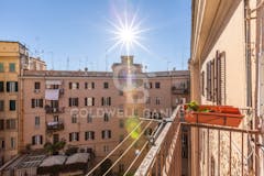 Four-bedroom Apartment of 170m² in Via Messina