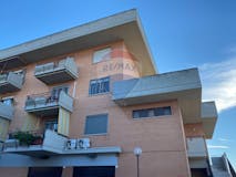Two-bedroom Apartment of 100m² in Viale Fra' Andrea Di Giovanni