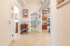 Three-bedroom Apartment of 146m² in Via Odorico Da Pordenone