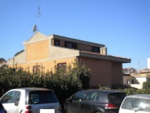 Three-bedroom Townhouse of 110m² in Via Amico Aspertini 472