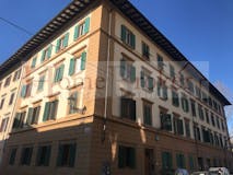 Two-bedroom Apartment of 100m² in Via Giuseppe Dolfi 9