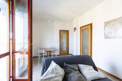 Three-bedroom Apartment of 100m² in Via Palanzone 33