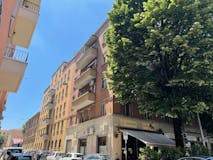 Two-bedroom Apartment of 74m² in Via Luigi Tanari