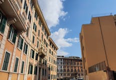 Two-bedroom Apartment of 90m² in Via Alessandro Iii