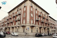 Two-bedroom Apartment of 65m² in Via Pinelli