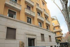 Four-bedroom Apartment of 208m² in Viale dei Parioli 87