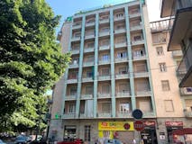 One-bedroom Apartment of 77m² in Via Foligno