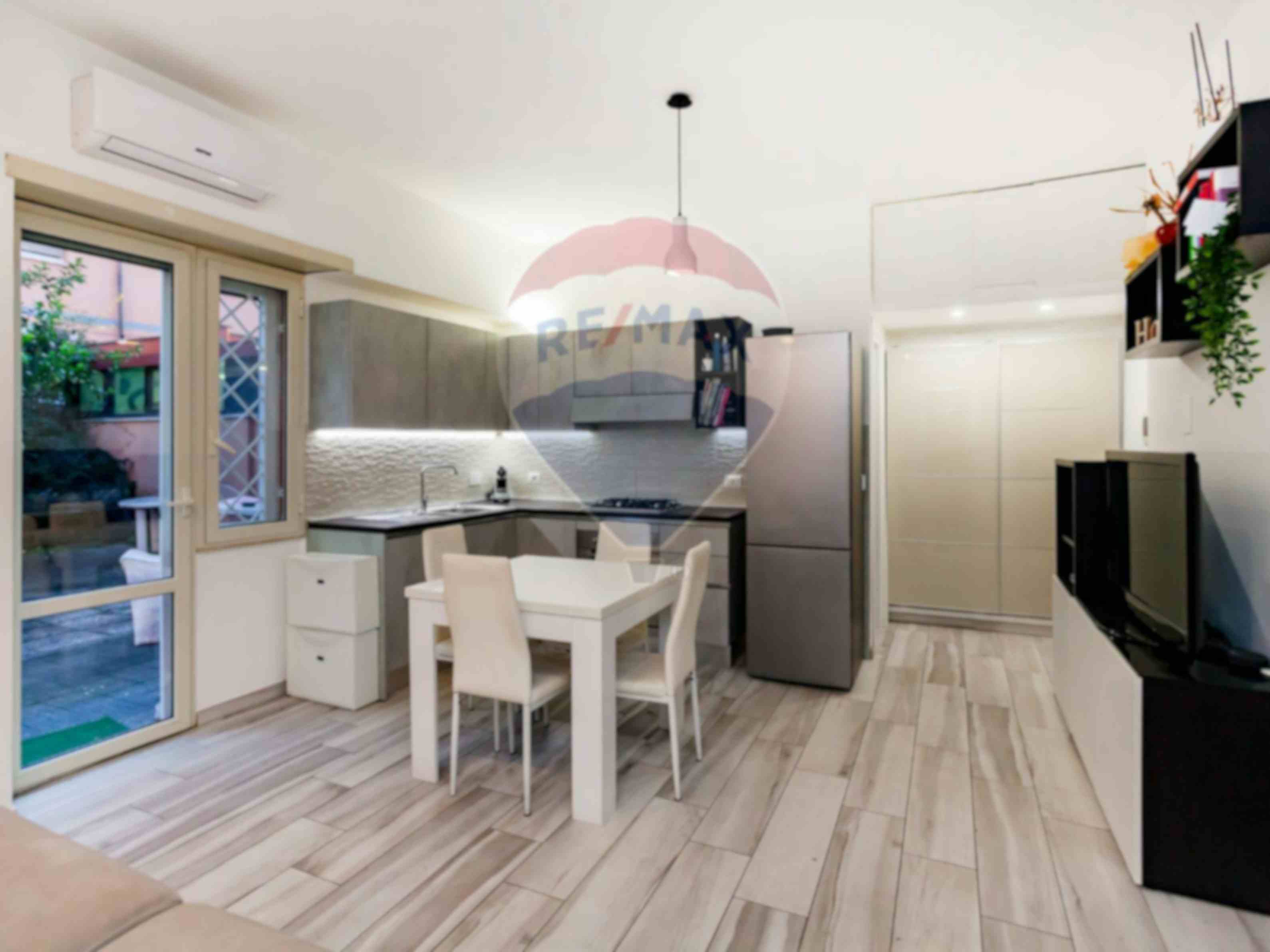 One-bedroom Apartment of 50m² in Via Francesco Maria Torrigio