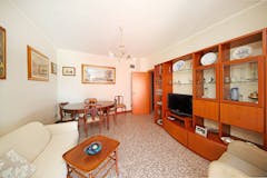 Two-bedroom Apartment of 95m² in Via Antonio Giovanola