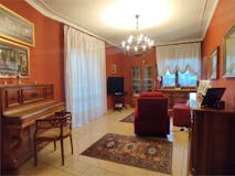 Two-bedroom Apartment of 120m² in Piazza Nazario Sauro