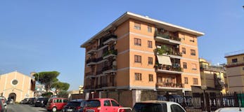 Two-bedroom Apartment of 111m² in Via dello Sparviero 9