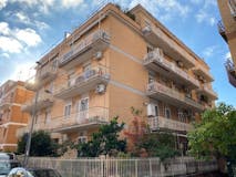 Three-bedroom Apartment of 95m² in Via San Gimignano