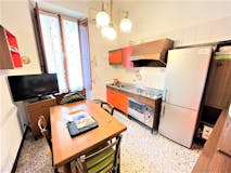 Two-bedroom Apartment of 80m² in Via Lauro Rossi