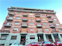 Two-bedroom Apartment of 85m² in Via Emilio Brusa