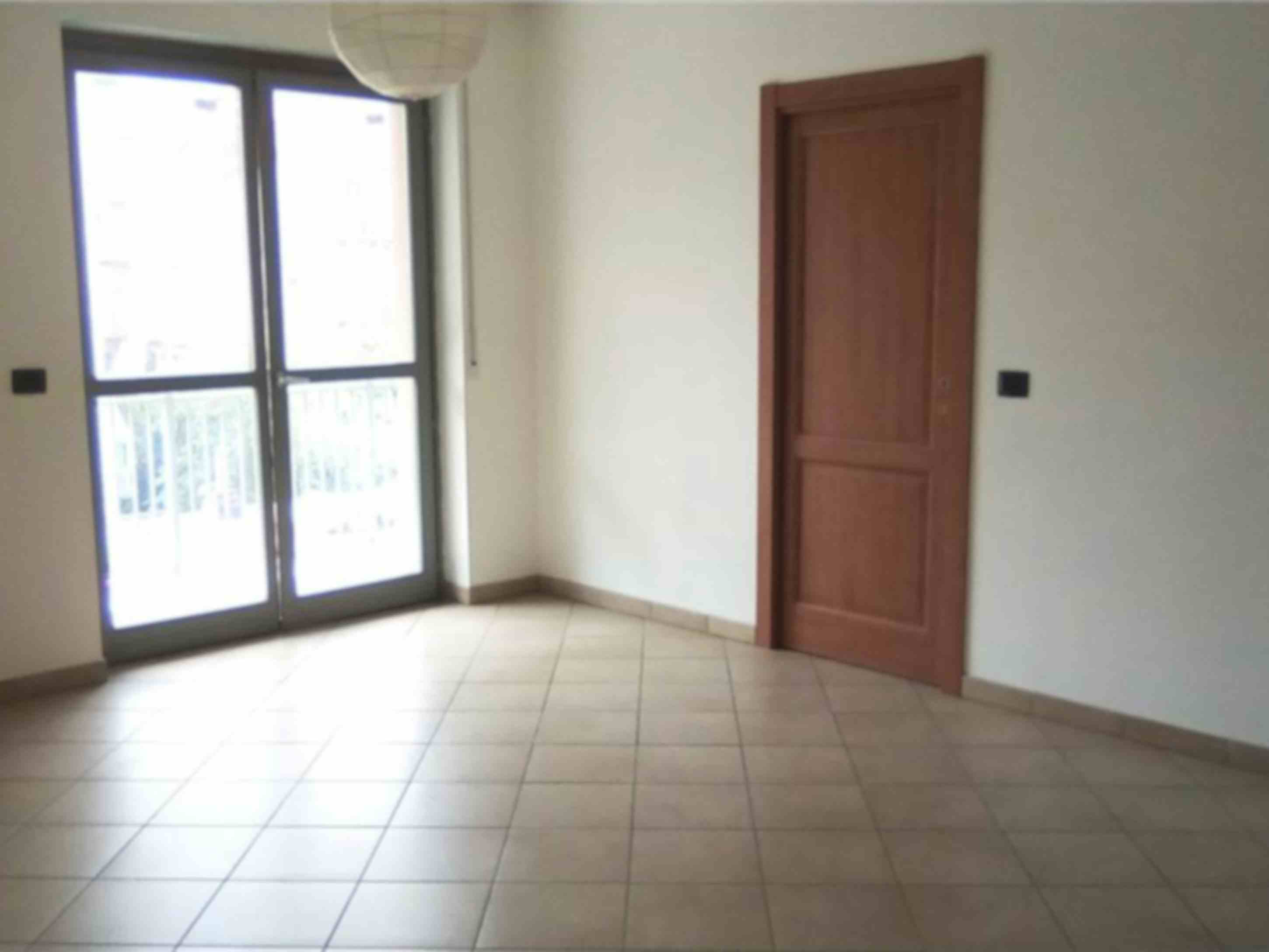 Two-bedroom Apartment of 78m² in Via Cuneo 3