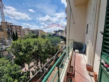 Two-bedroom Apartment of 65m² in Via Luigi Alamanni
