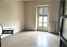 Two-bedroom Apartment of 70m² in Via Lauro Rossi