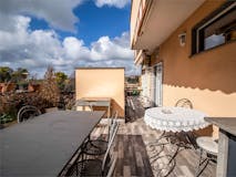 Two-bedroom Apartment of 120m² in Via Di Boccea