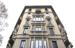 Three-bedroom Apartment of 135m² in Via Francesco Melzi d'Eril 27