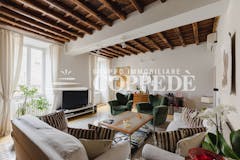 Multi-bedroom Apartment of 225m² in Via del Pellegrino