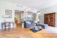 Three-bedroom Apartment of 115m² in Viale Dei Mille